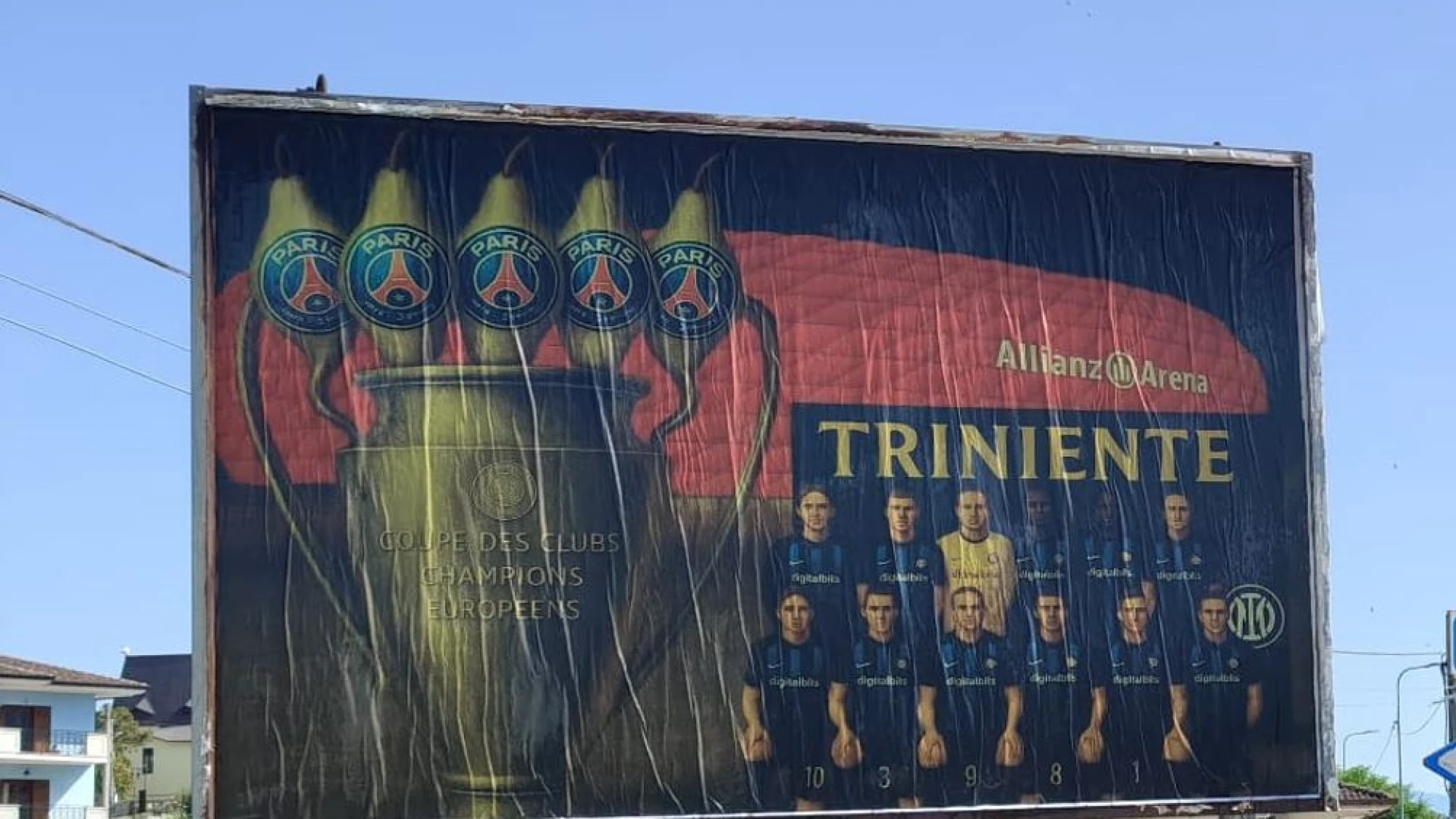 La Fotonotizia del giorno proviene da Roccaravindola. Le mancate vittorie dell'Inter si trasformano nel "Triniente". Scambio goliardico di vedute tra tifosi